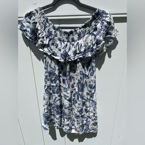 Women’s off the shoulder romper- size: Large